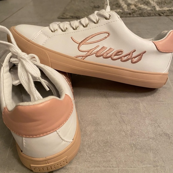 Guess casual shoe - Picture 4 of 4